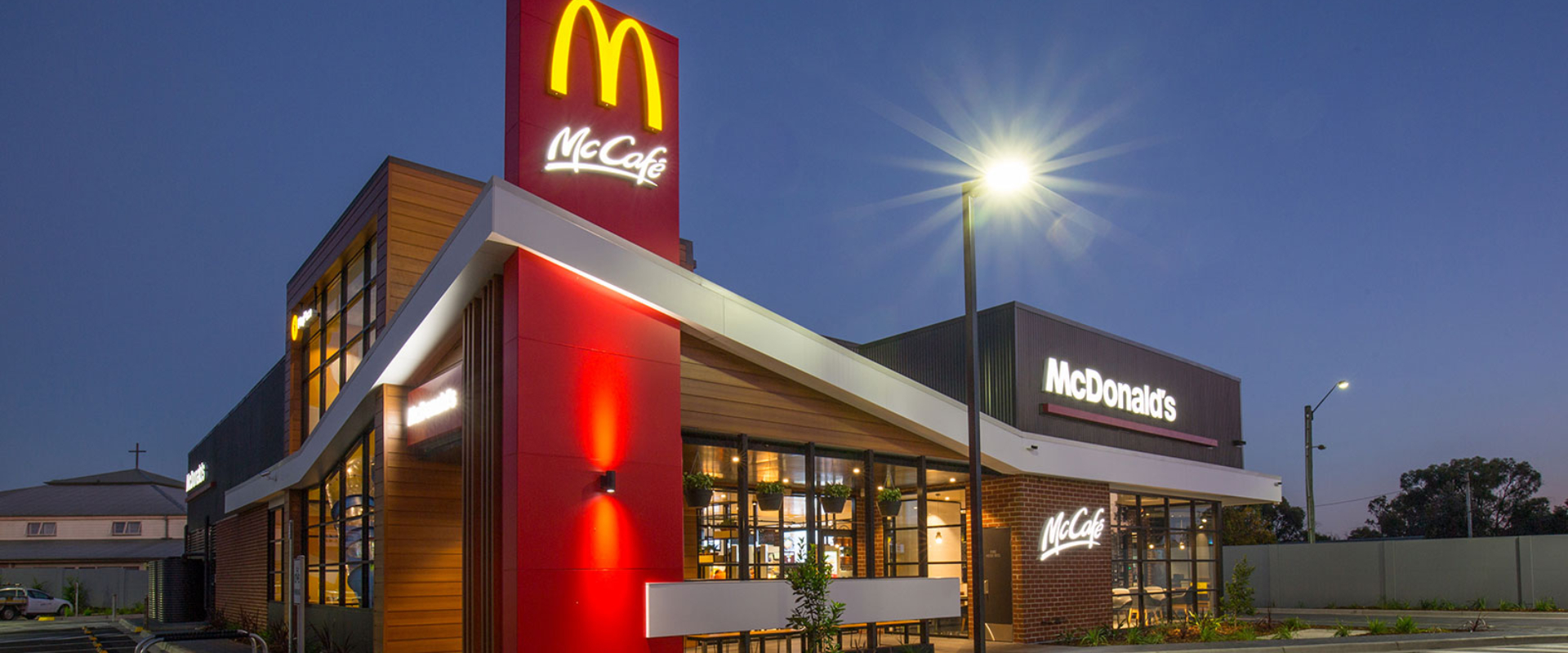 Brain and Poulter | MCDONALD'S EYES 100 MORE RESTAURANTS OVER NEXT ...